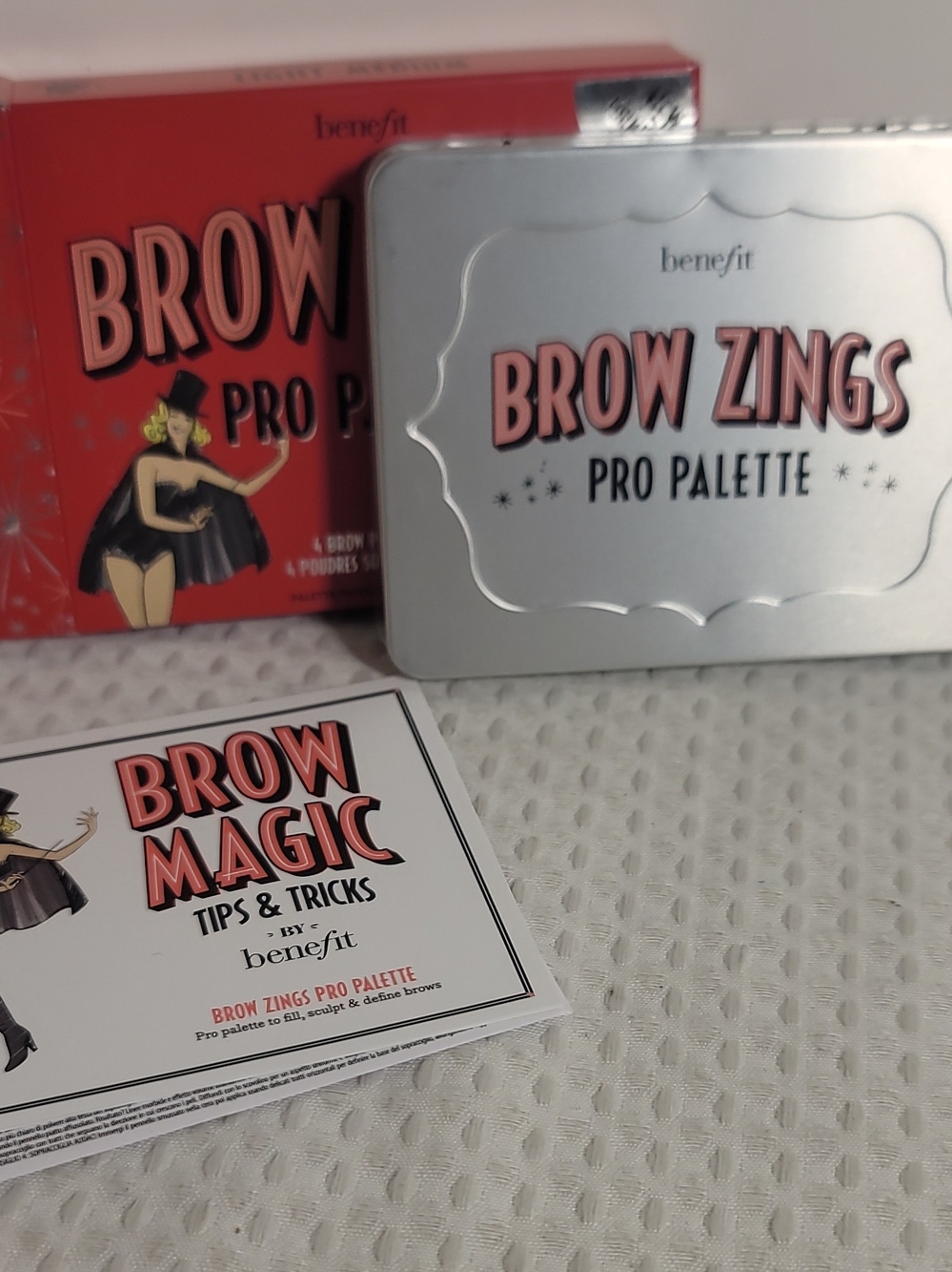 Benefit Brow Zings Pro Palette — Silver Tin with Pink Accents - Picture 2 of 6